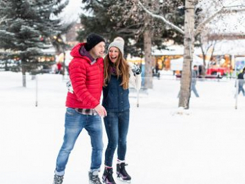 Townsquare skating-3